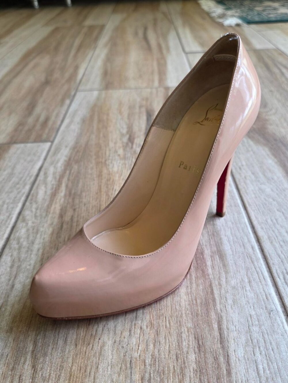 Christian Louboutin Rolando Nude Patent Leather Pumps 39.5